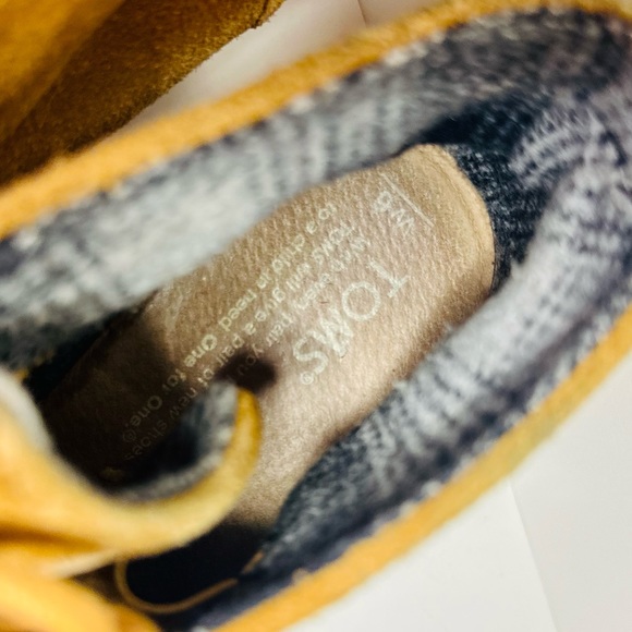 TOM'S Wedge Bootie Lace Up Suede Desert Chestnut SZ 6 EUC - Picture 11 of 13